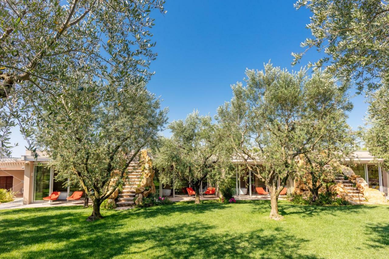 ברדולינו San Colombano Suites מראה חיצוני תמונה